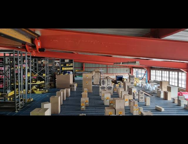600M² WAREHOUSE FOR SALE IN KRUGERSDORP CENTRAL